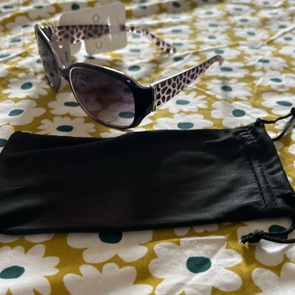 Purple print sunglasses - Picture 5 of 5